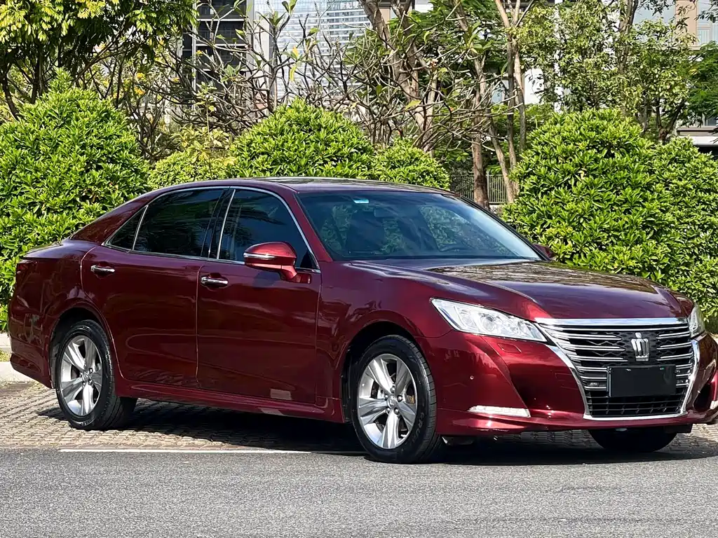 Toyota Crown 2015 2.5L Fashion Limited Edition 2015 - thumbnail 3