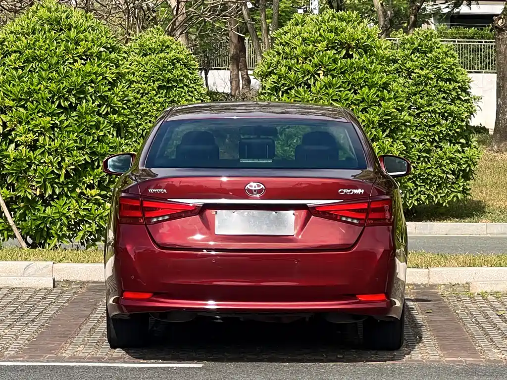 Toyota Crown 2015 2.5L Fashion Limited Edition 2015 - thumbnail 14