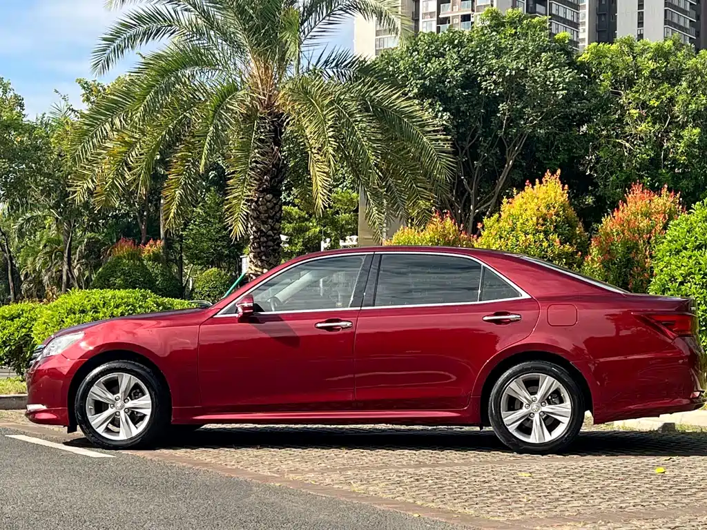 Toyota Crown 2015 2.5L Fashion Limited Edition 2015 - thumbnail 16