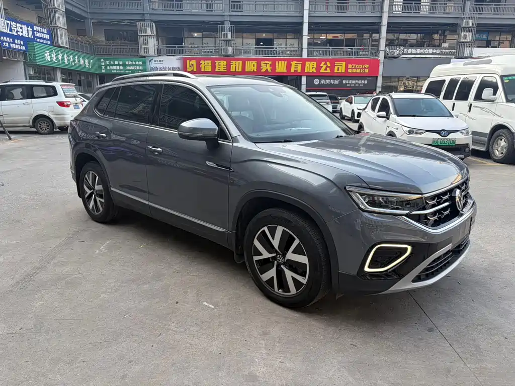 Volkswagen Tayron 2023 330TSI 2WD Luxury Plus Advanced Edition 2023 - thumbnail 3