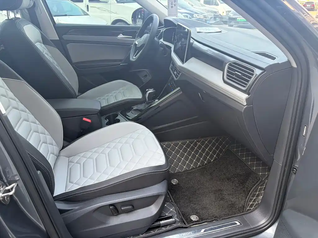Volkswagen Tayron 2023 330TSI 2WD Luxury Plus Advanced Edition 2023 - thumbnail 9