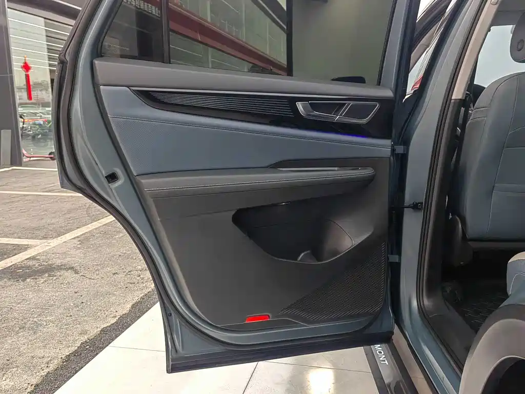 Volkswagen Tang X 380TSI AWD Qingyun Limited Edition 2023 - thumbnail 15