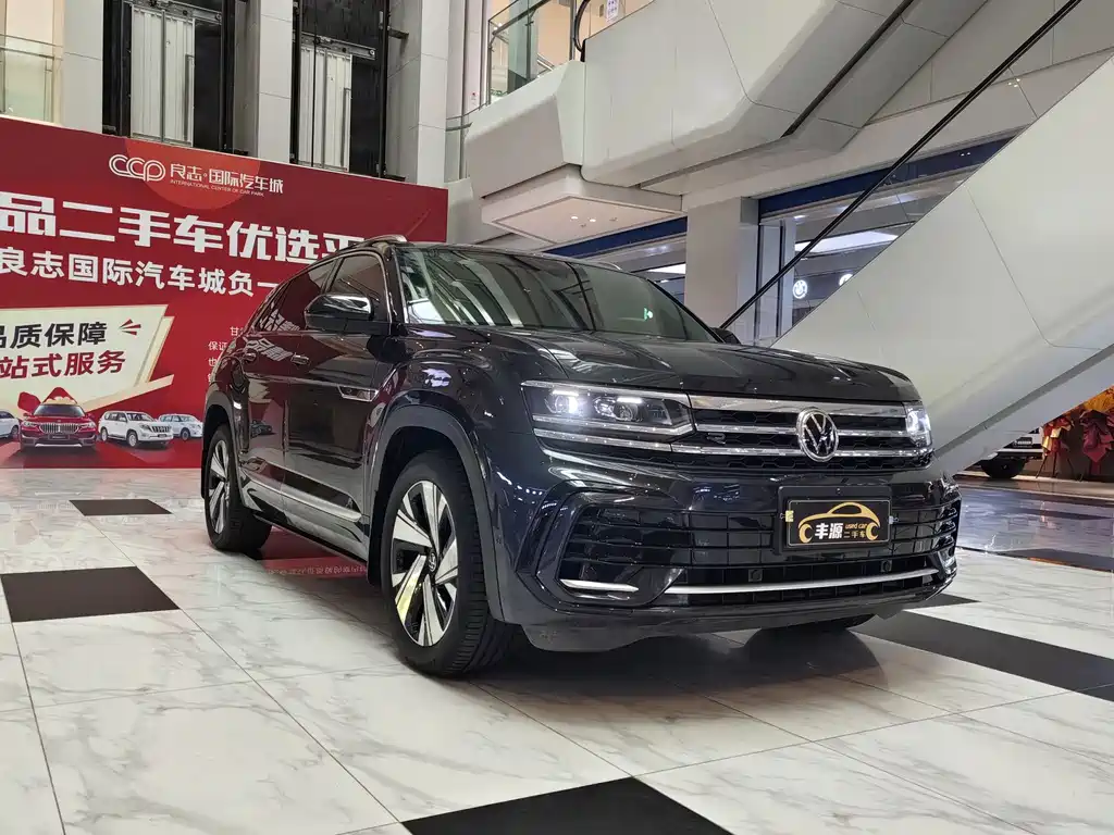 Volkswagen Teramont 2022 Teramont X 380TSI AWD Premium Luxury Edition 2022 - thumbnail 3