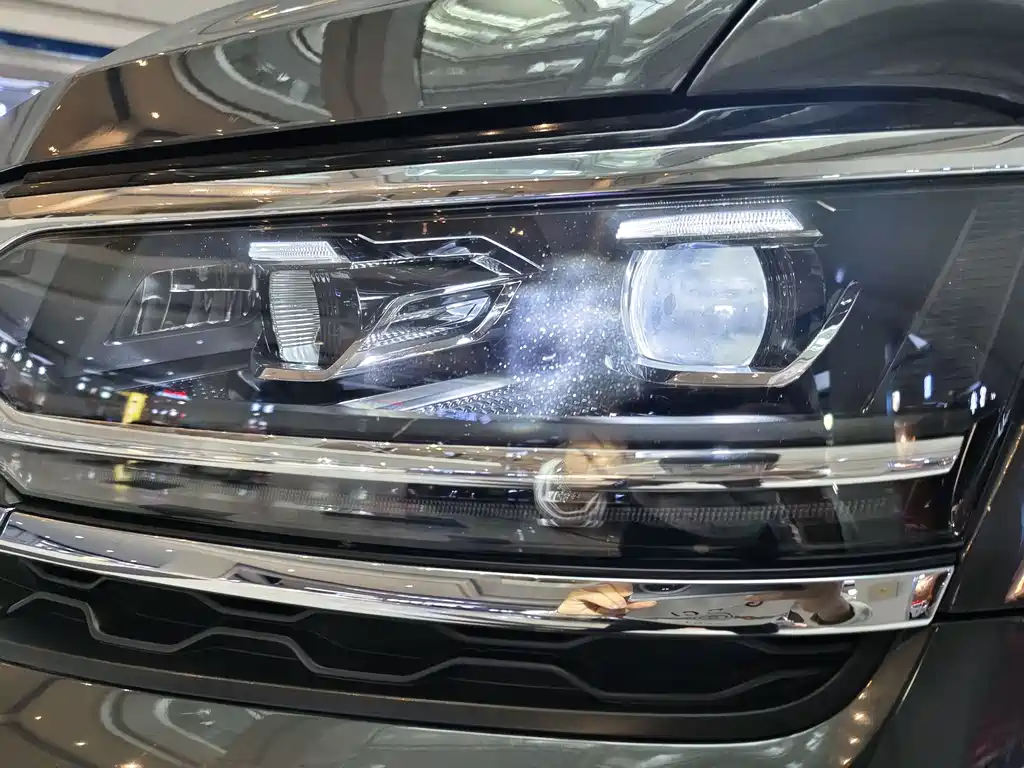 Volkswagen Teramont 2022 Teramont X 380TSI AWD Premium Luxury Edition 2022 - thumbnail 4