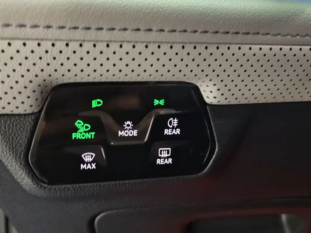 Volkswagen Teramont 2022 Teramont X 380TSI AWD Premium Luxury Edition 2022 - thumbnail 7