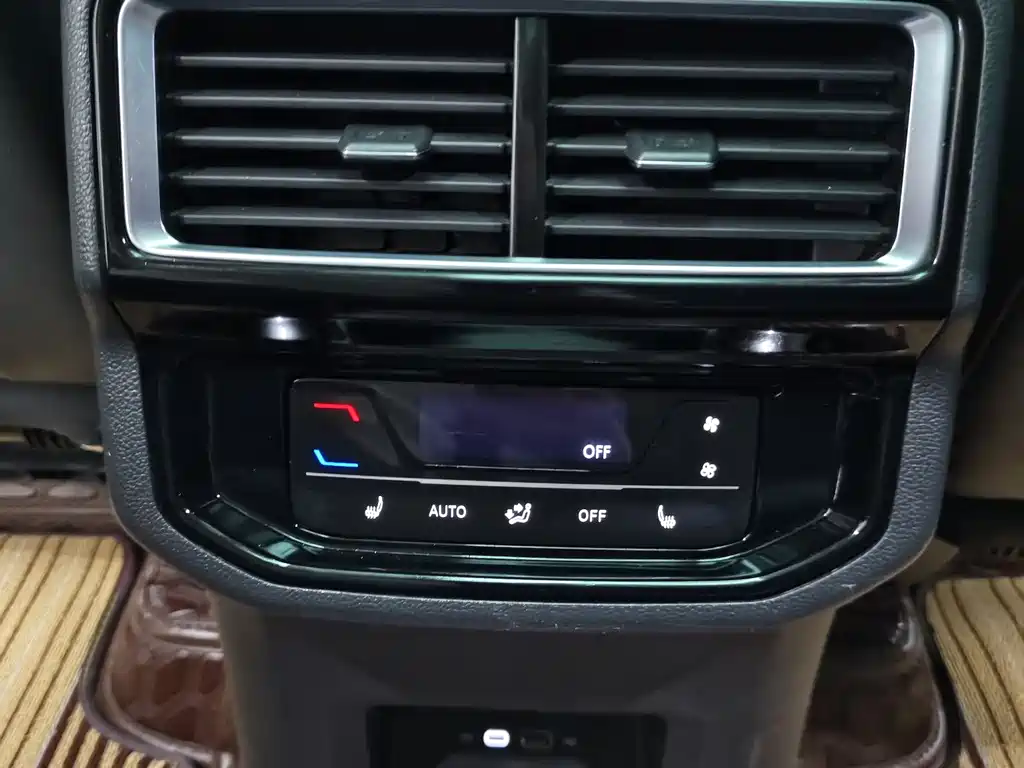 Volkswagen Teramont 2022 Teramont X 380TSI AWD Premium Luxury Edition 2022 - thumbnail 14