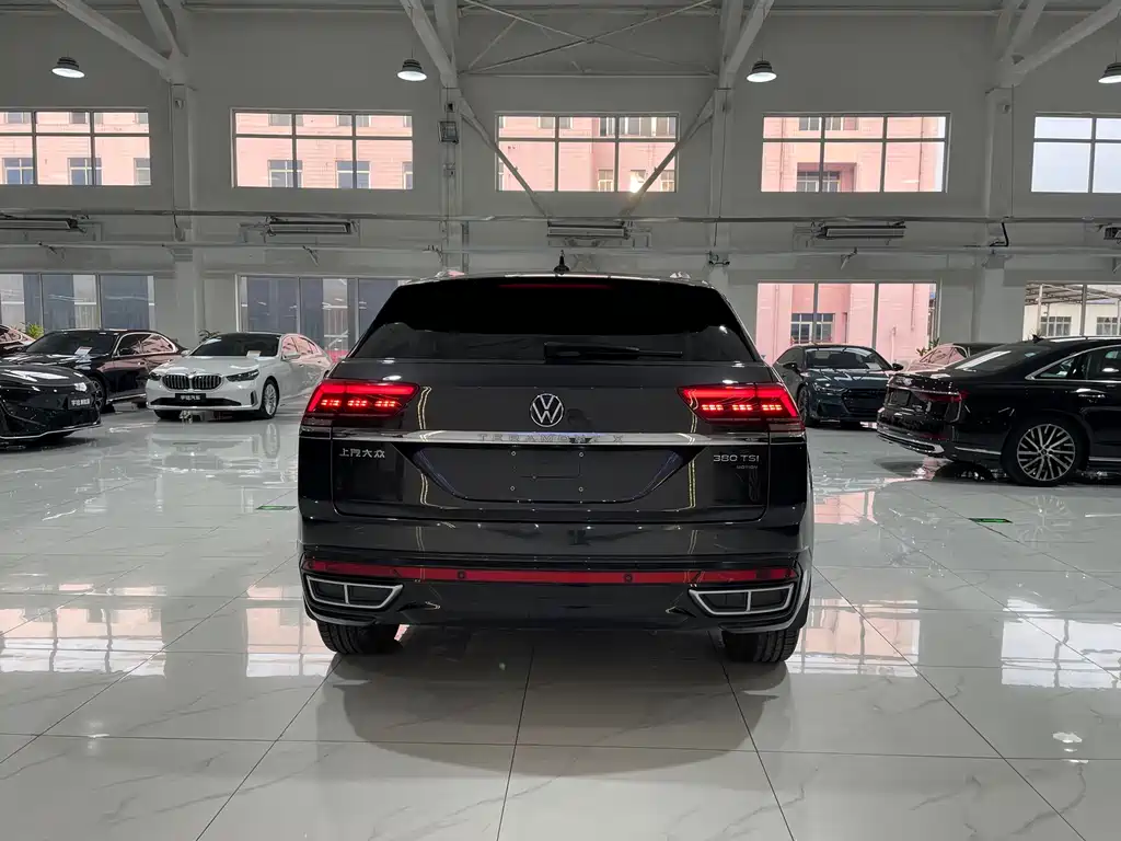Volkswagen Touareg 2022 Touareg X 380TSI AWD Luxury Edition 2023 - thumbnail 5