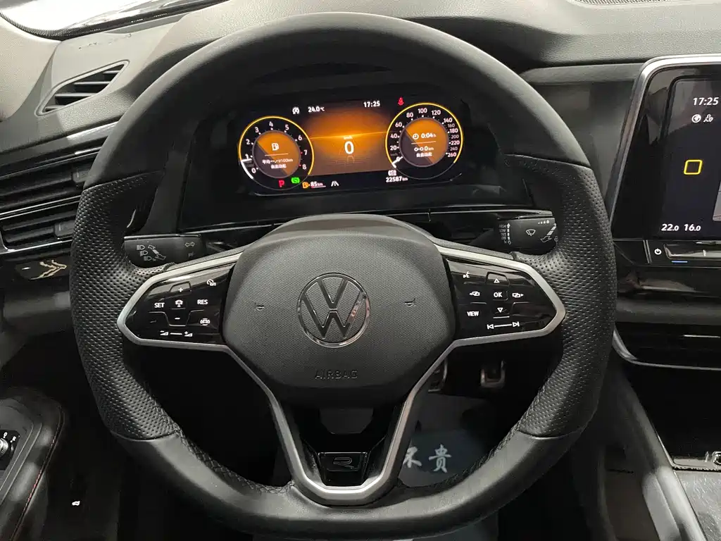 Volkswagen Touareg 2022 Touareg X 380TSI AWD Luxury Edition 2023 - thumbnail 9