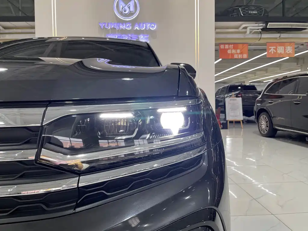 Volkswagen Touareg 2022 Touareg X 380TSI AWD Luxury Edition 2023 - thumbnail 20