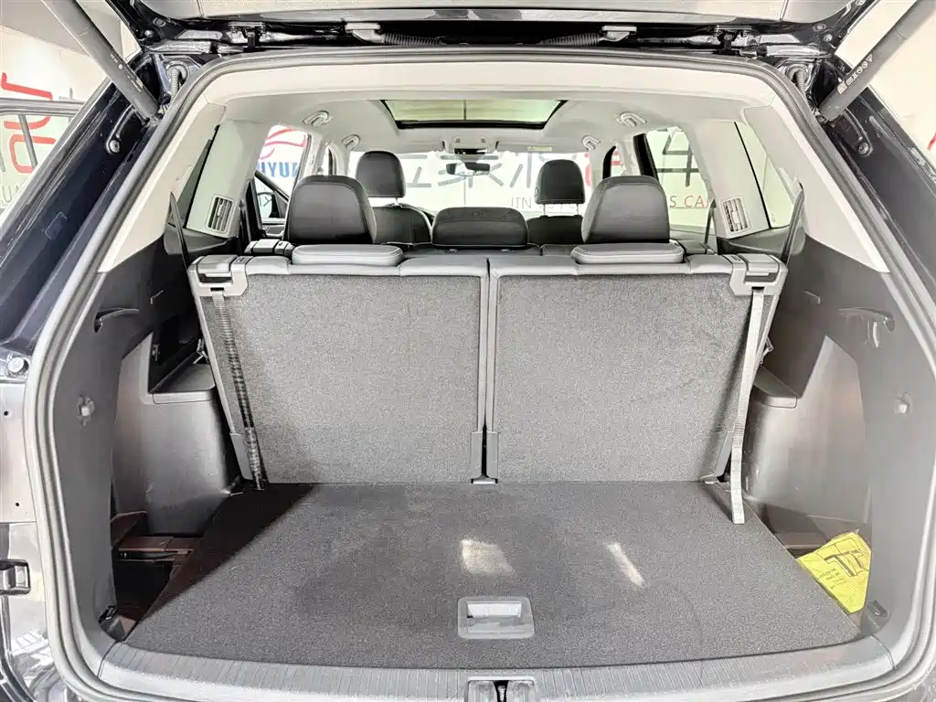 Volkswagen Toucan 2023 380TSI AWD Flagship Premium 2022 - thumbnail 13