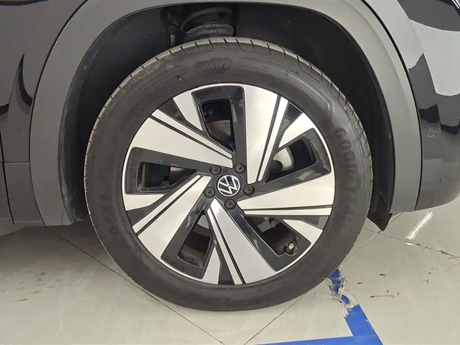 Volkswagen Touareg 2023 X Facelift 380TSI AWD Premium Luxury Edition 2023 - thumbnail 6