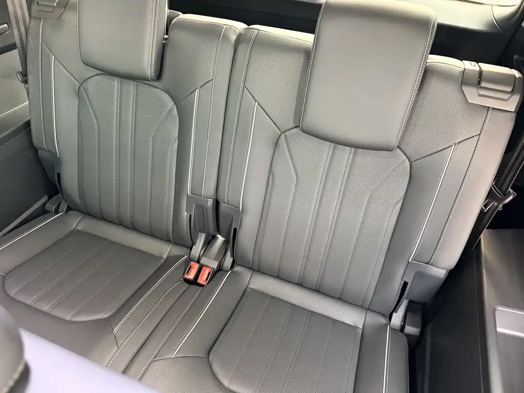 Volkswagen Touareg 2023 380TSI AWD Premium Luxury Edition 2022 - thumbnail 23