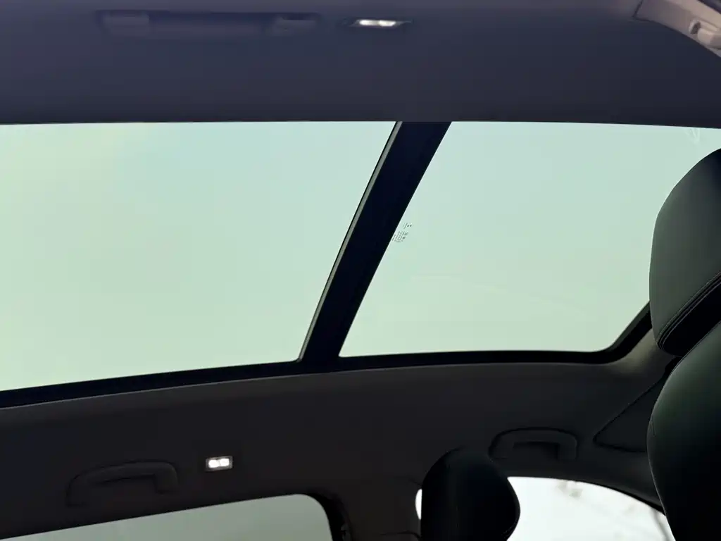 Volkswagen Touareg 2023 380TSI AWD Premium Luxury Edition 2022 - thumbnail 26