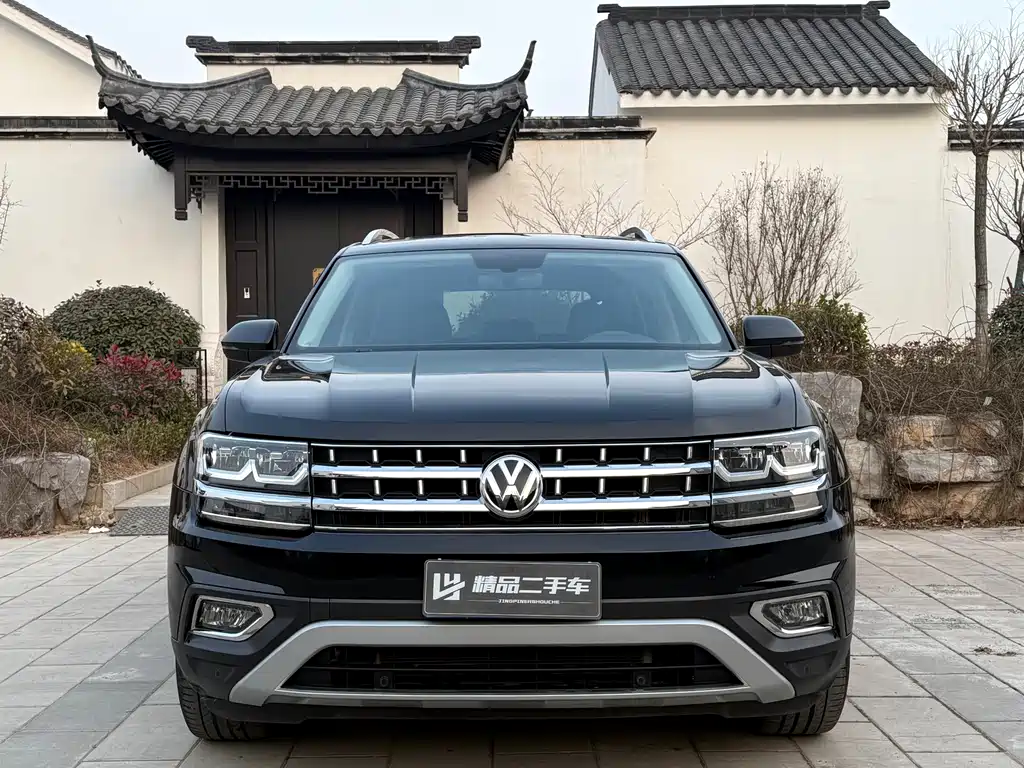 Volkswagen Touareg 2021 330TSI FWD Luxury Edition 2021 - thumbnail 2