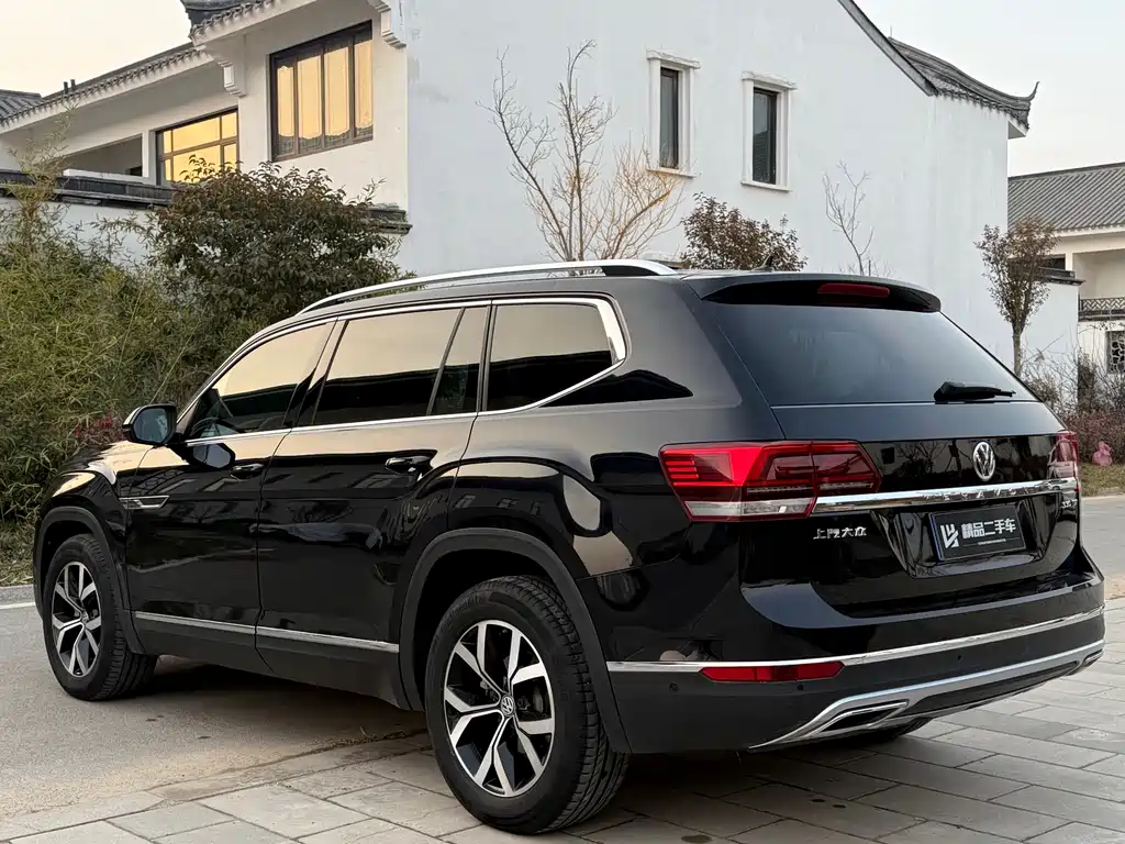 Volkswagen Touareg 2021 330TSI FWD Luxury Edition 2021 - thumbnail 7