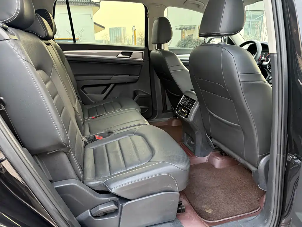 Volkswagen Touareg 2021 330TSI FWD Luxury Edition 2021 - thumbnail 12