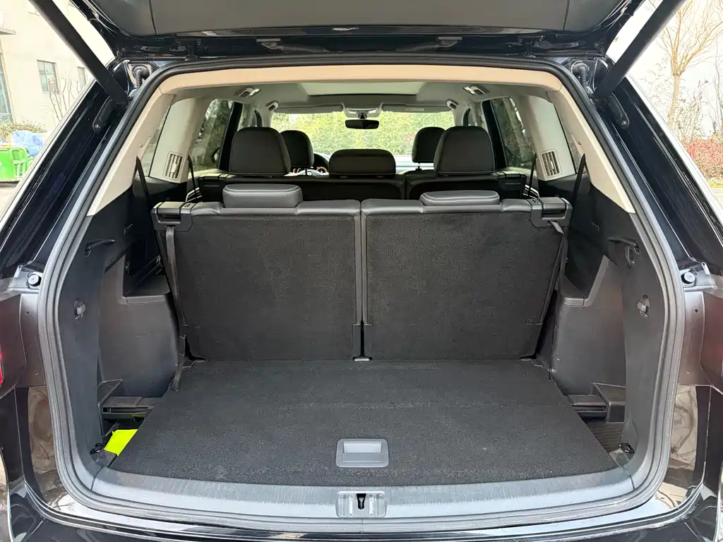 Volkswagen Touareg 2021 330TSI FWD Luxury Edition 2021 - thumbnail 26