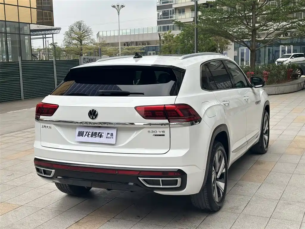 Volkswagen Touareg 2021 Model Touareg X 330TSI FWD Premium Luxury Edition 2021 - thumbnail 5