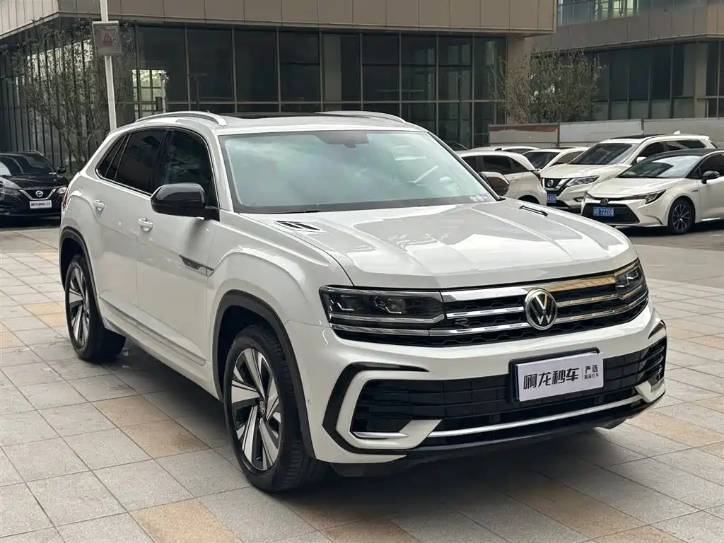 Volkswagen Touareg 2021 Model Touareg X 330TSI FWD Premium Luxury Edition 2021 - thumbnail 7