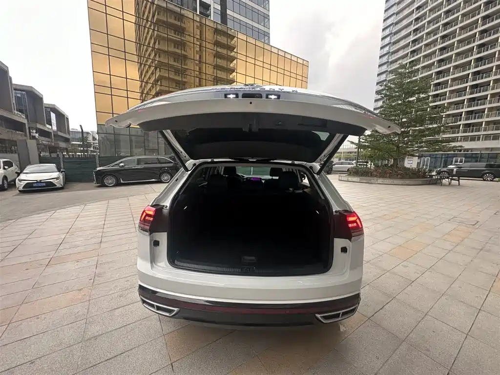 Volkswagen Touareg 2021 Model Touareg X 330TSI FWD Premium Luxury Edition 2021 - thumbnail 20