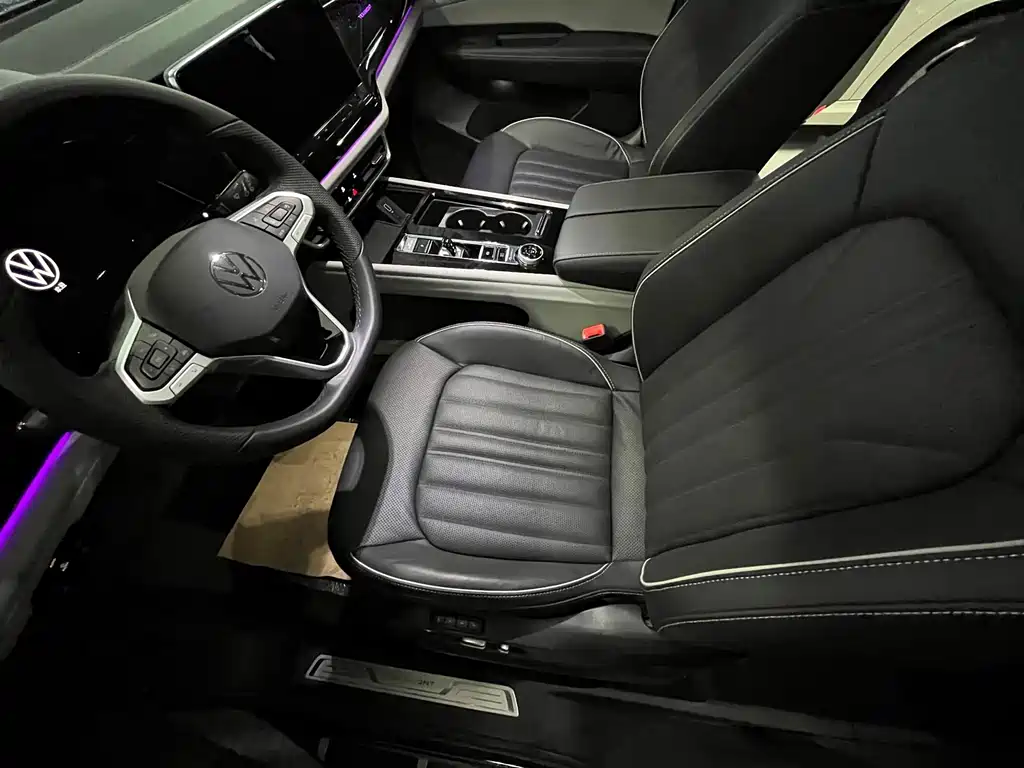 Volkswagen Touareg 2021 380TSI AWD Premium Luxury Edition 2021 - thumbnail 5