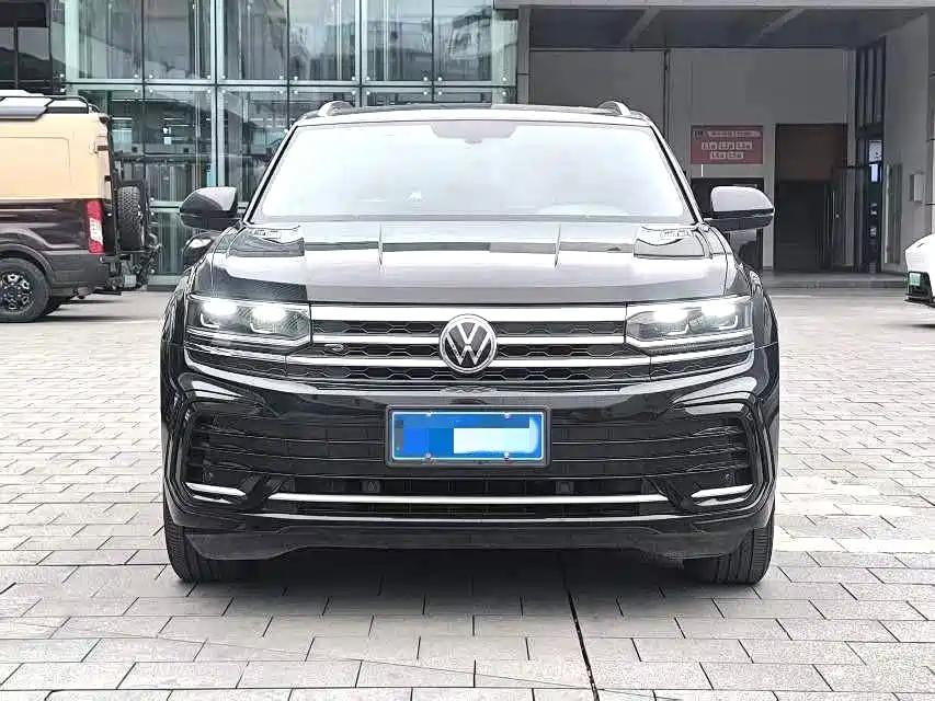 Volkswagen Touareg X 380TSI AWD Luxury Edition 2022 - thumbnail 3