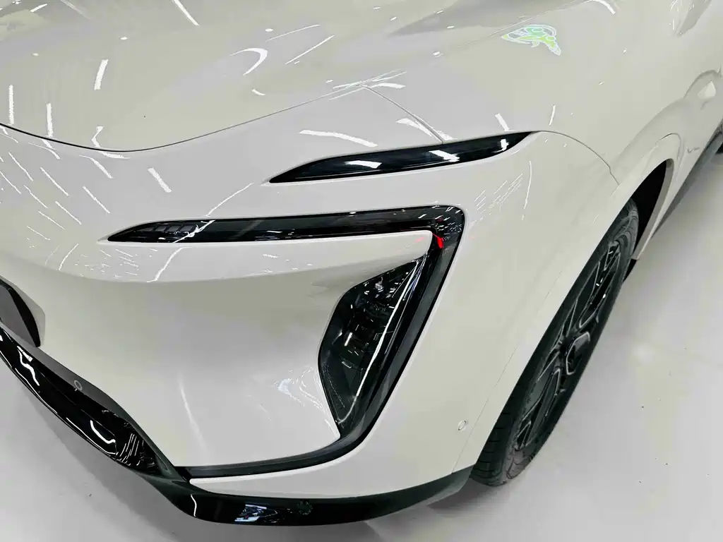 Avatr Avita 07 2026 Elite EV 2025 - thumbnail 4
