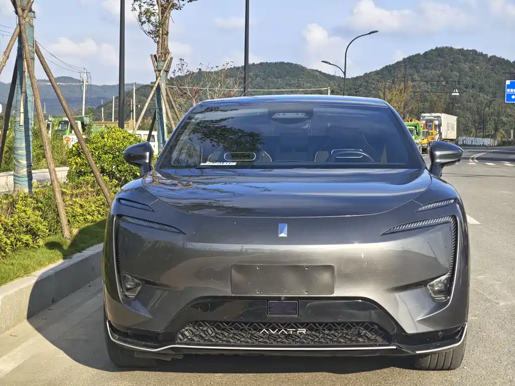 Avatr Avita 11 2023 Hongmeng 90kWh AWD 2023 - thumbnail 2