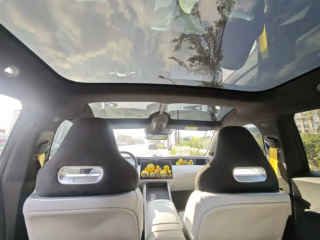 Avatr Avita 11 2023 Hongmeng 90kWh AWD 2023 - thumbnail 7