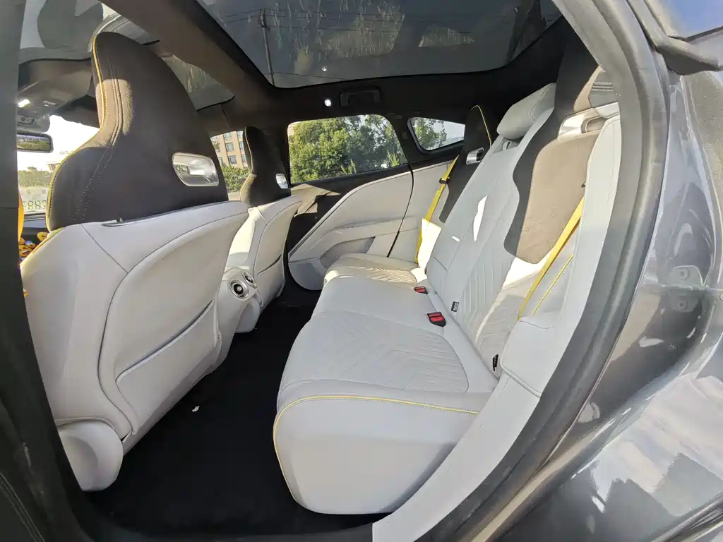 Avatr Avita 11 2023 Hongmeng 90kWh AWD 2023 - thumbnail 9