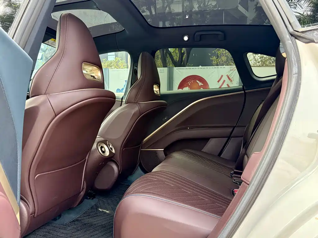 Avatr Avita 11 2022 Long Range Dual Motor Luxury Edition 5-seat 2023 - thumbnail 10