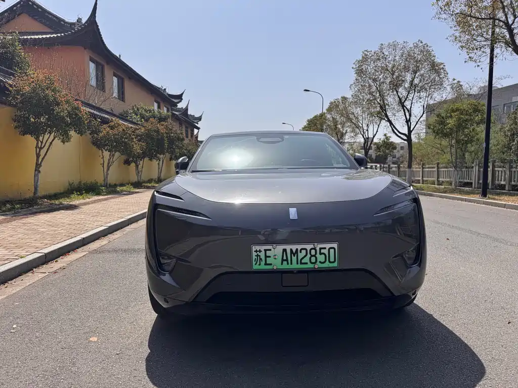 Avatr Avita 11 2023 Hongmeng 90kWh AWD 2023 - thumbnail 2