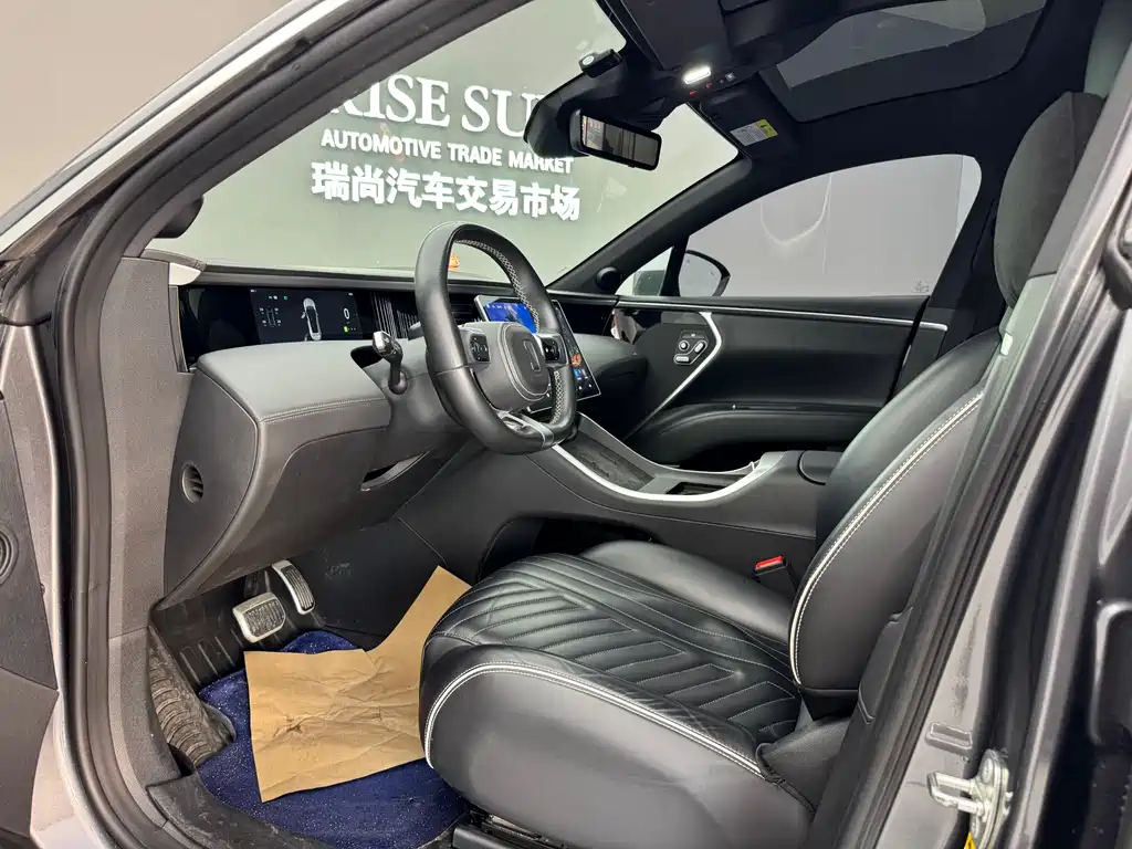 Avatr Avita 11 2023 Hongmeng 90kWh AWD 2023 - thumbnail 3