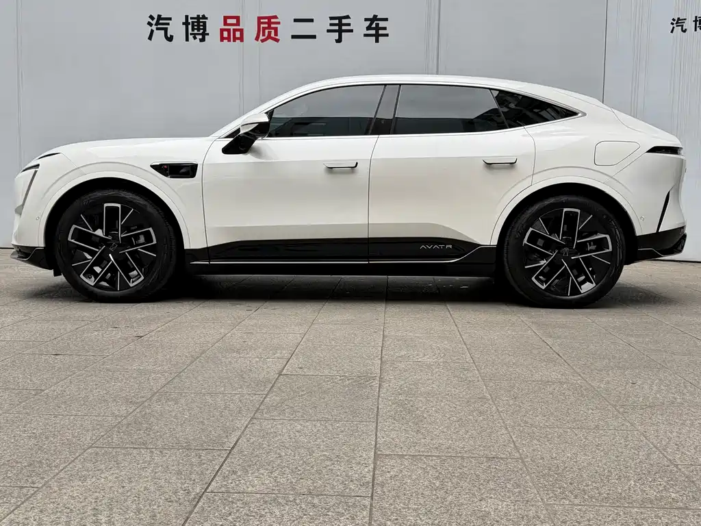 Avatr Avita 11 2023 Hongmeng 90kWh RWD 2023 - thumbnail 2