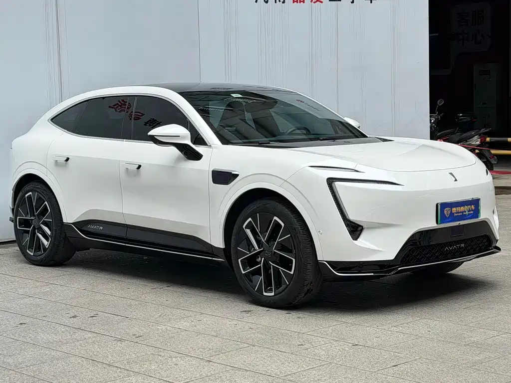 Avatr Avita 11 2023 Hongmeng 90kWh RWD 2023 - thumbnail 4