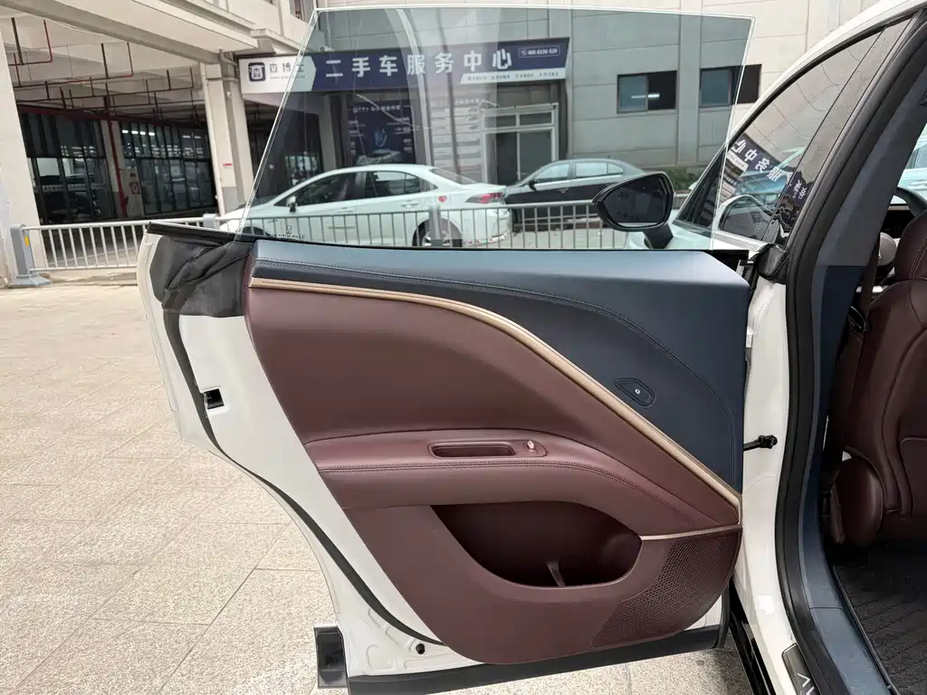 Avatr Avita 11 2023 Hongmeng 90kWh RWD 2023 - thumbnail 8