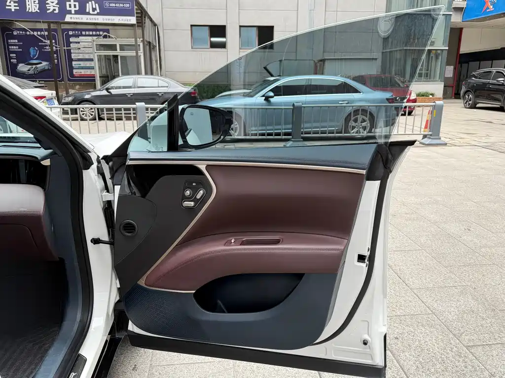 Avatr Avita 11 2023 Hongmeng 90kWh RWD 2023 - thumbnail 10