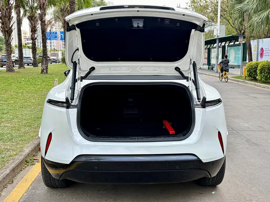 Avatr Avita 11 2022 Long Range Dual Motor Luxury Edition 5-seat 2023 - thumbnail 29