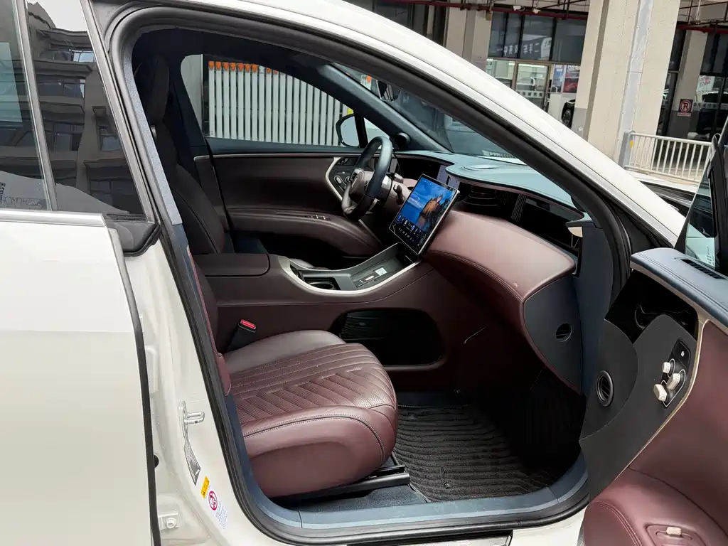 Avatr Avita 11 2023 Hongmeng 90kWh RWD 2023 - thumbnail 11
