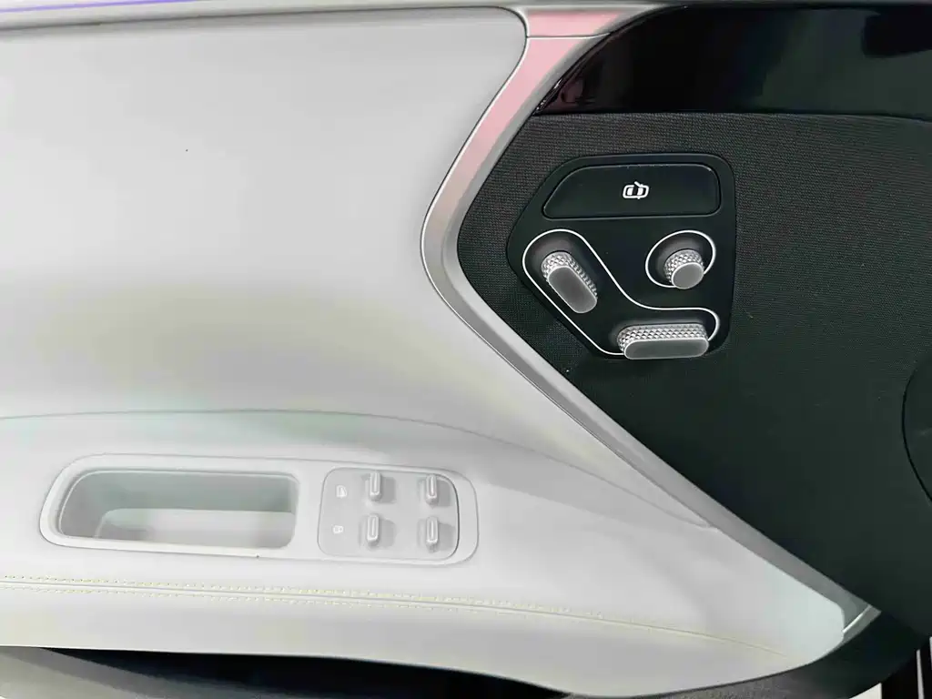Avatr Avita 11 2023 Hongmeng 90kWh RWD 2023 - thumbnail 12