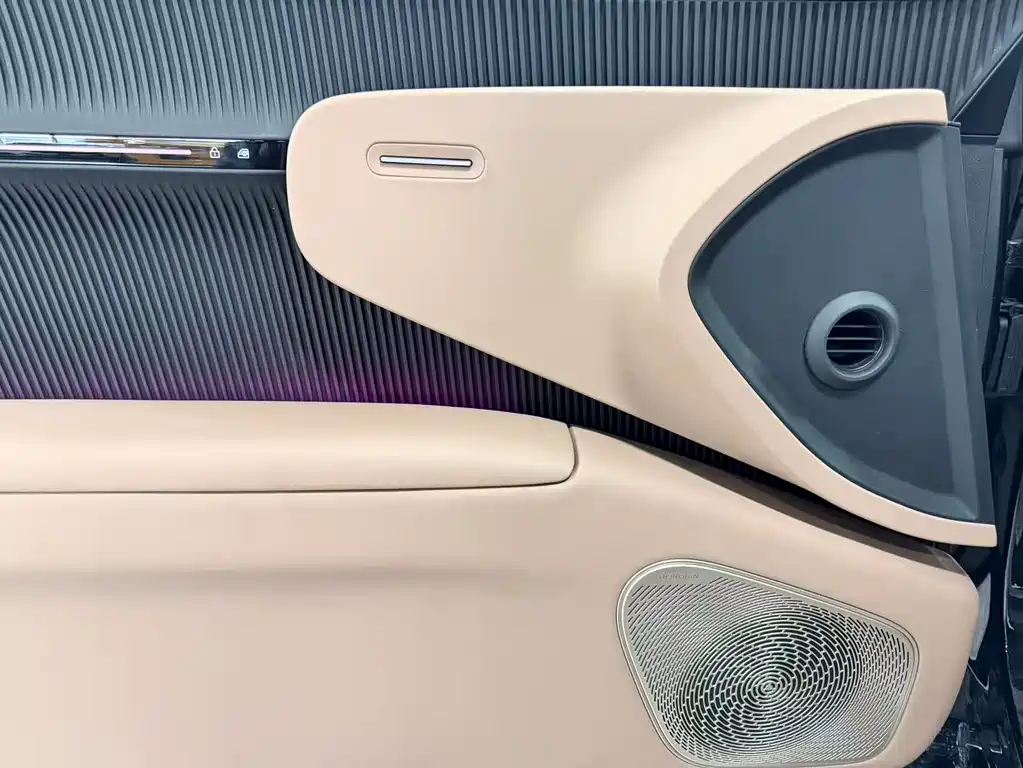 Avatr Avita 12 2025 Ultra EV AWD 2025 - thumbnail 4