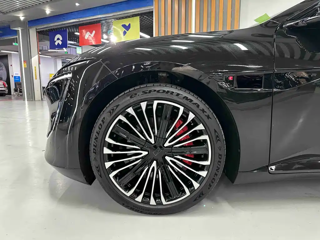 Avatr Avita 12 2026 Ultra EV AWD 2025 - thumbnail 5