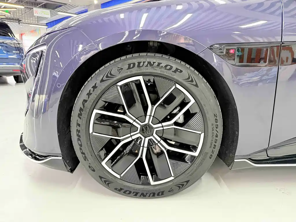 Avatr AVATR 12 2023 650 Tri-Laser AWD Performance Edition 2023 - thumbnail 4
