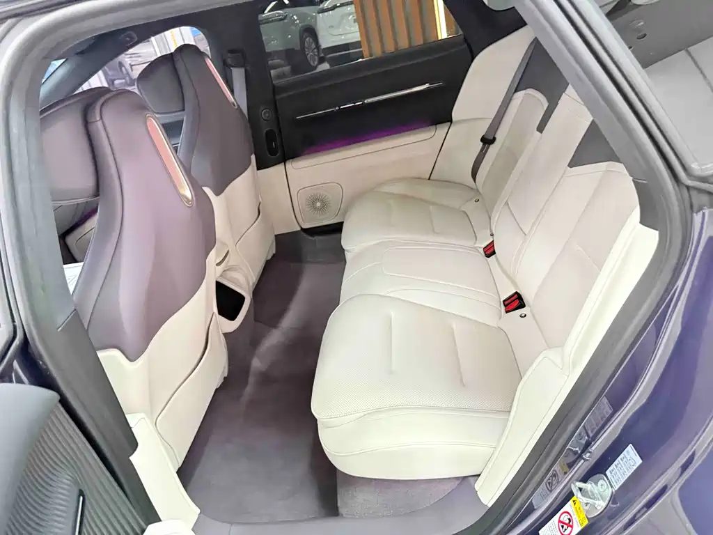 Avatr AVATR 12 2023 650 Tri-Laser AWD Performance Edition 2023 - thumbnail 16