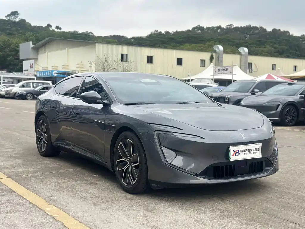 Avatr AVATR 12 2023 700 Tri-Laser RWD Luxury Edition 2024 - thumbnail 3