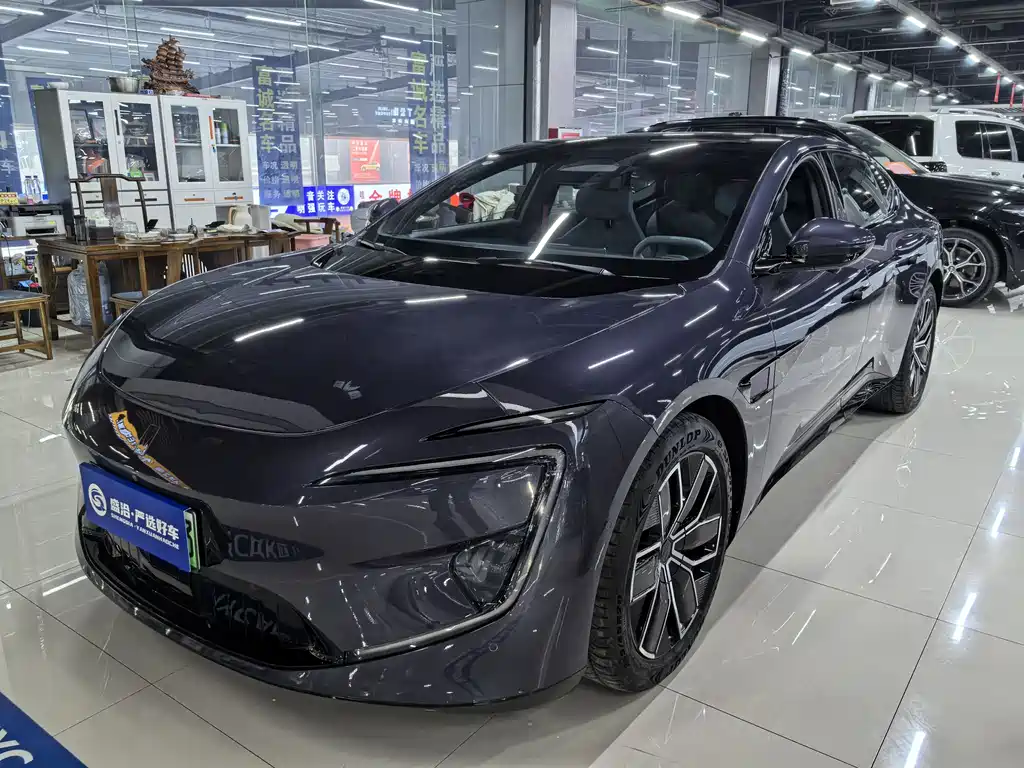 Avatr AVATR 12 2023 700 Tri-Laser RWD Luxury Edition 2024
