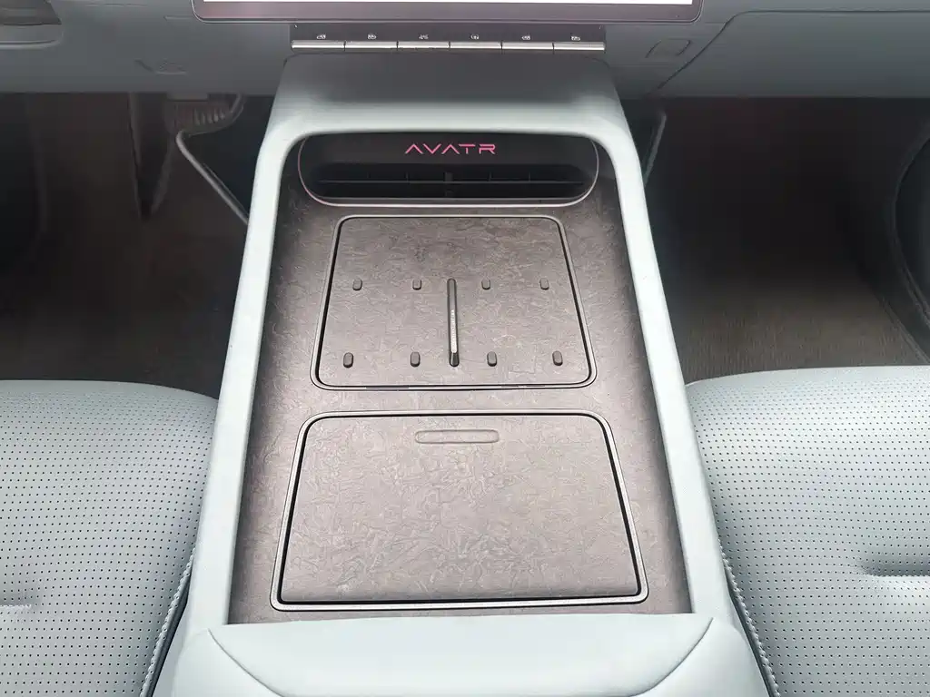 Avatr AVATR 12 2023 700 Tri-Laser RWD Luxury Edition 2024 - thumbnail 10