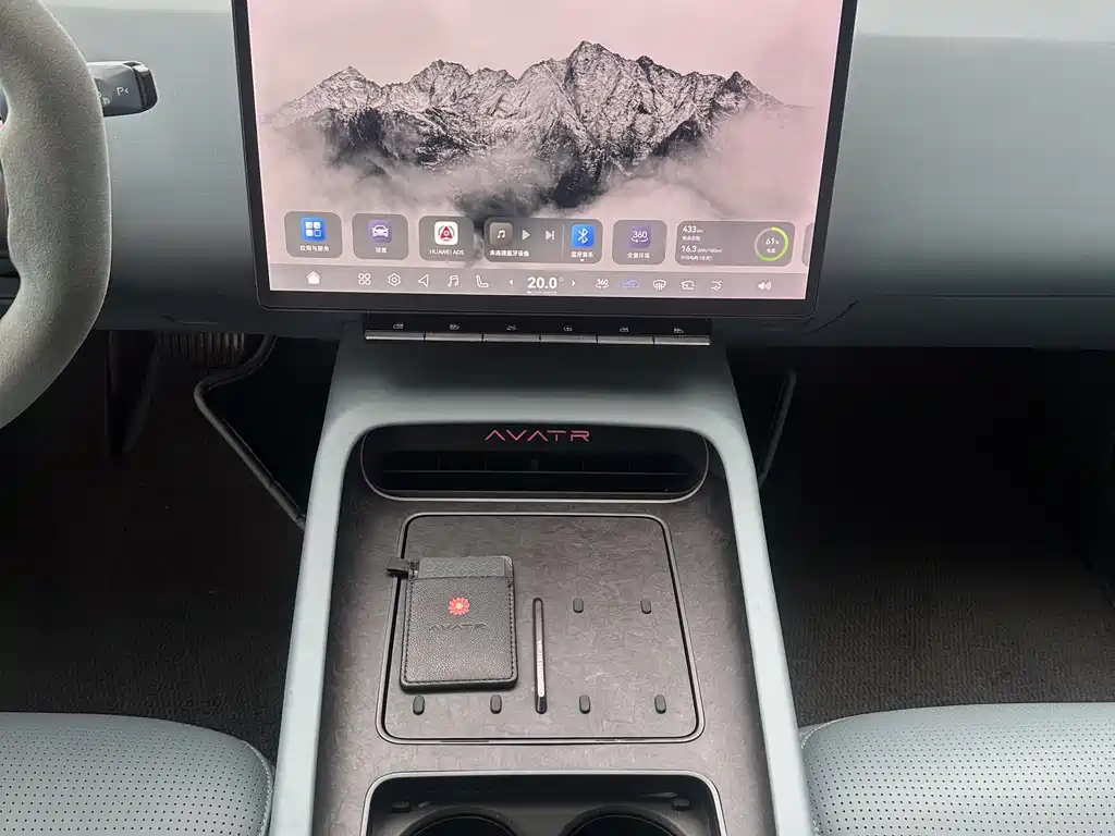 Avatr AVATR 12 2023 700 Tri-Laser RWD Luxury Edition 2024 - thumbnail 11