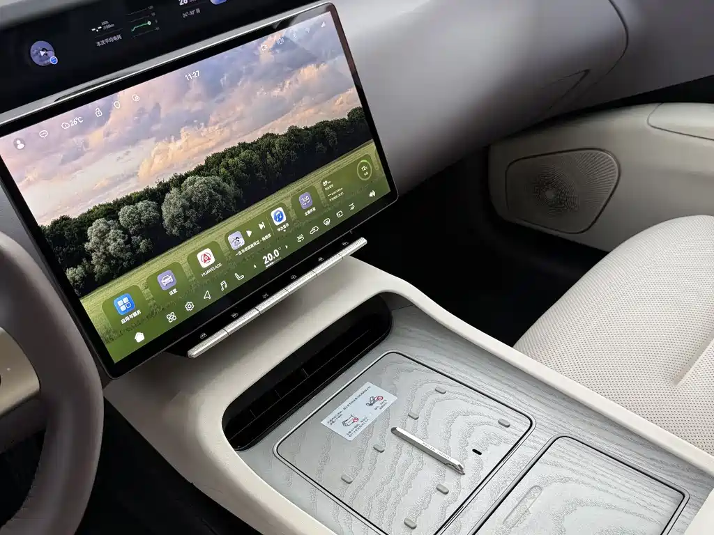 Avatr AVATR 12 2024 Refresh 700 Tri-Laser RWD Luxury Edition 2025 - thumbnail 11