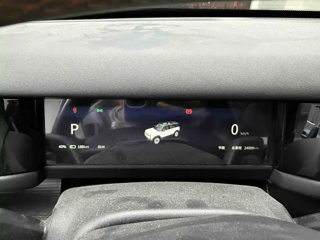 iCAR iCAR 03 2024 472km AWD Long Range 2024 - thumbnail 2